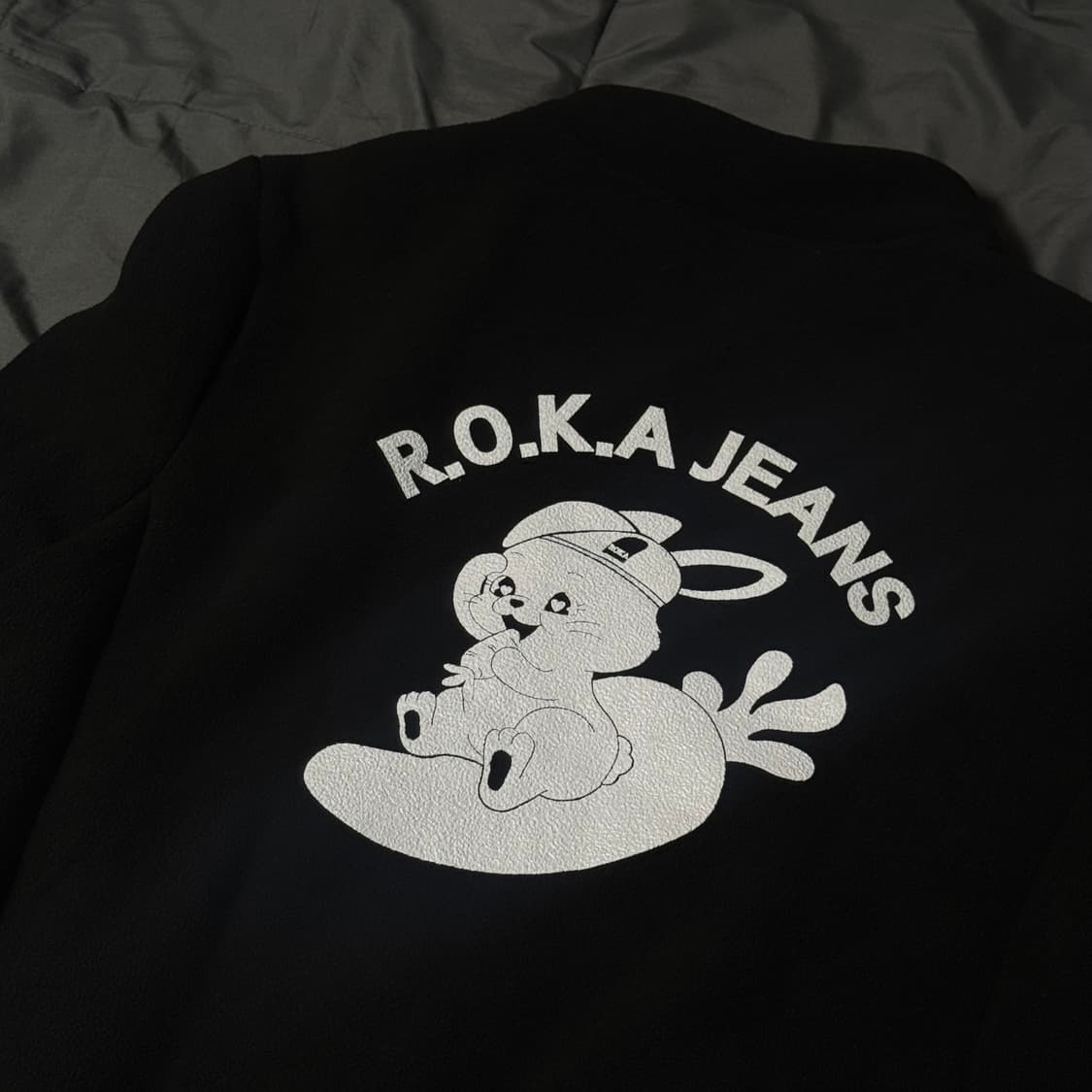 뉴진스 X 로카 후리스 105 (NEWJEANS X ROKA) 상품이미지2