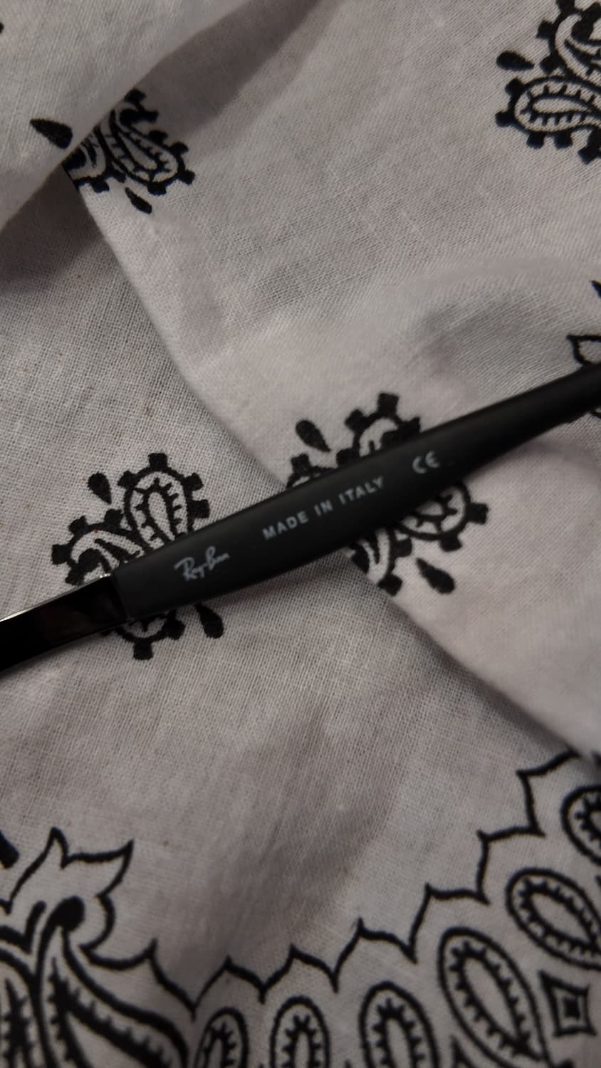 Ray-Ban Vintage 00s Metal Sunglasses 상품이미지4