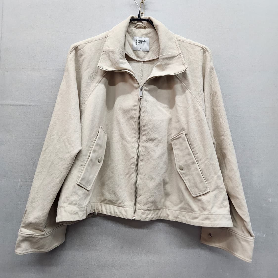 에잇세컨즈 크롭 스트링 봄버자켓 S(2XL) 상품이미지2