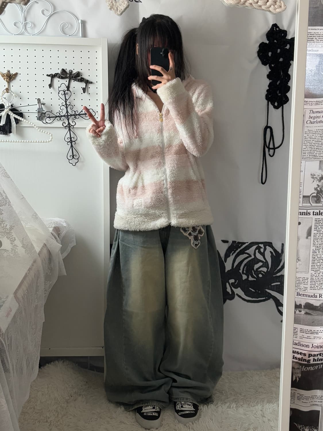• Strawberry Pink Striped Hoodie Zip-Up 상품이미지3