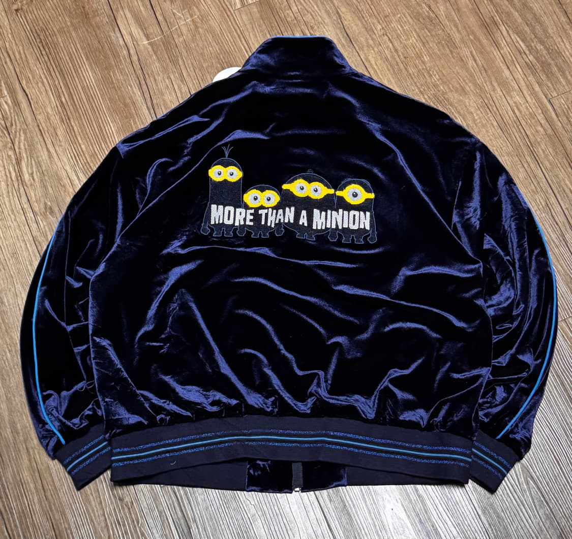 JZ X 미니언즈 콜라보 벨벳 네이비 트랙탑 자켓 상품이미지3