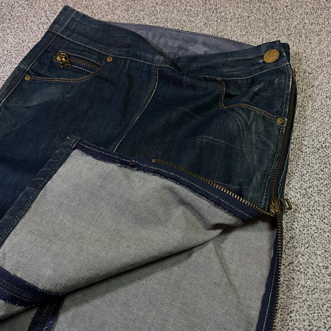 리바이스 엔지니어드 데님 스커트 상품이미지4