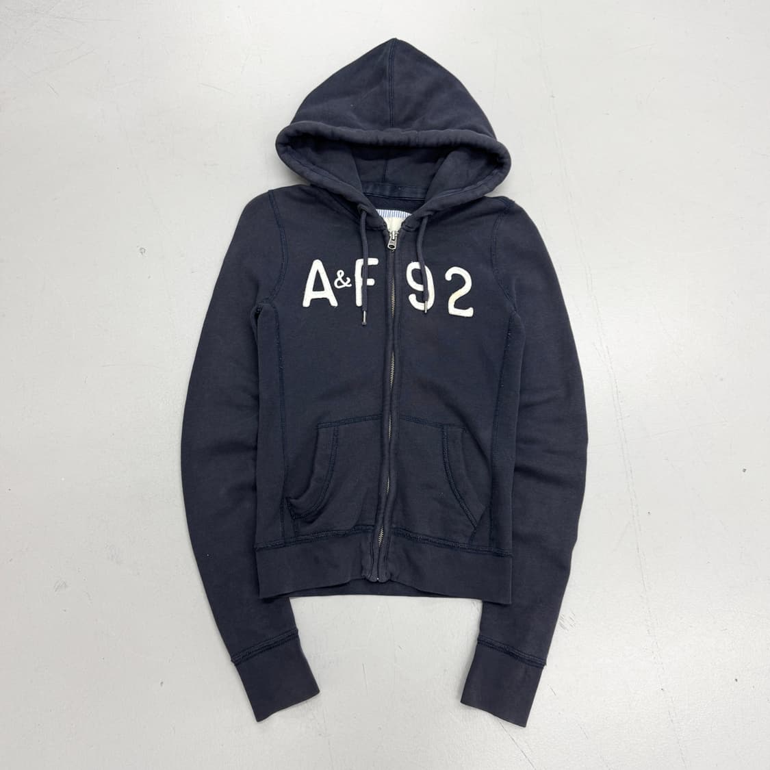 아베크롬비 Y2K 딱붙 아치로고 후드집업 상품이미지2