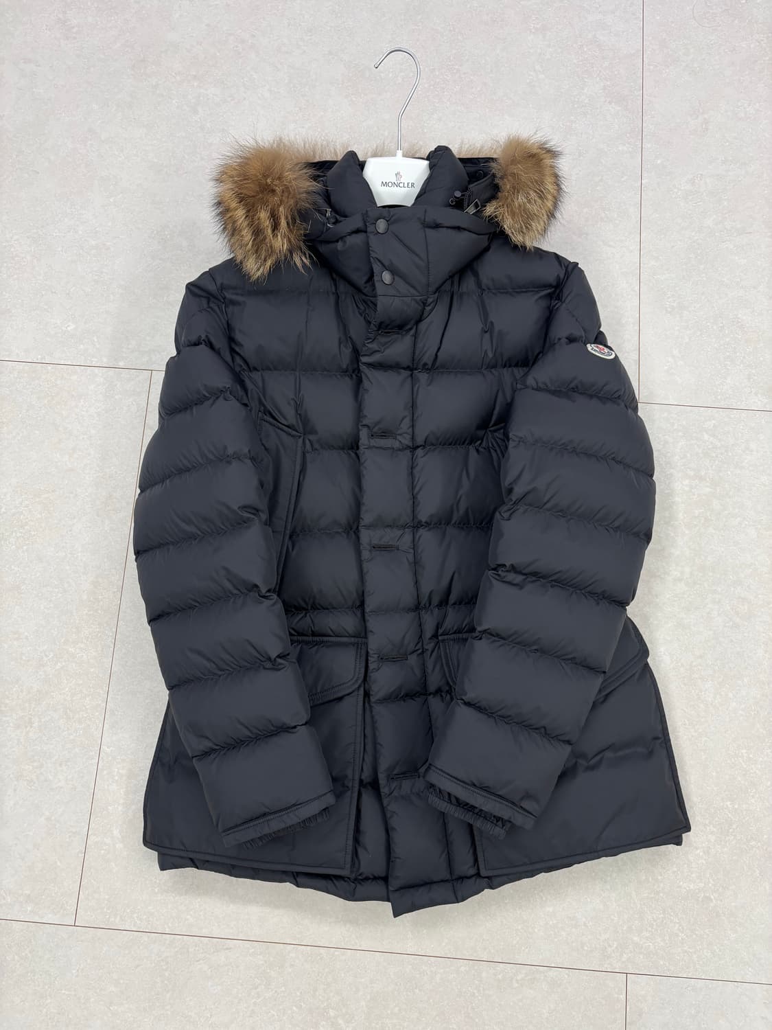 새상품 몽클레어 클루니 블랙 리얼퍼 3사이즈 판매 상품이미지1