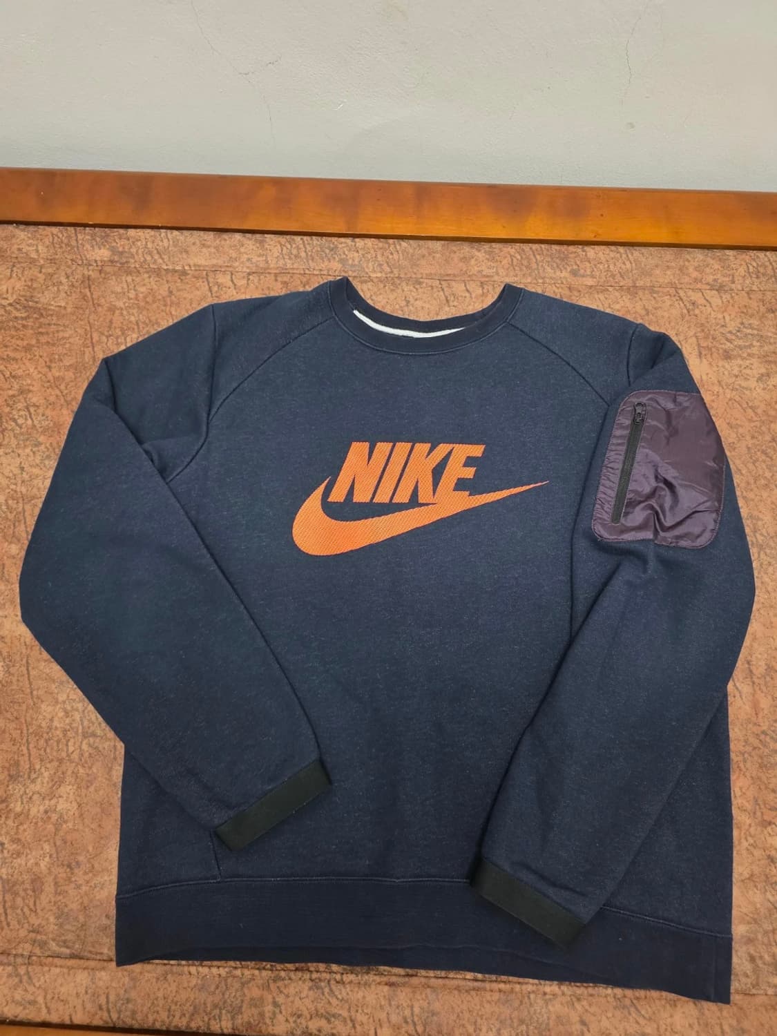 나이키 스우시 포켓 크루넥 맨투맨 105 상품이미지1