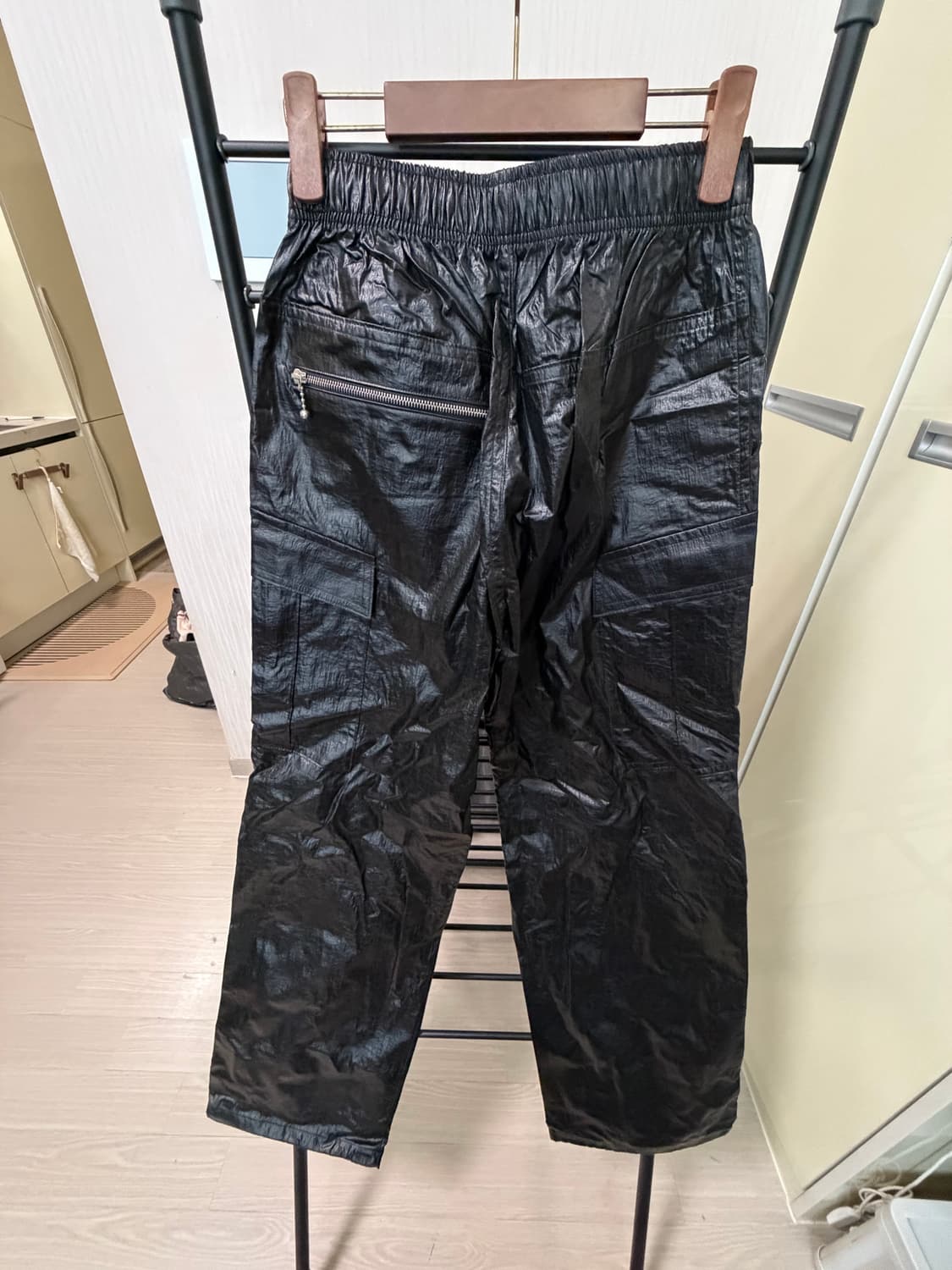 AND-END 페이크레더 카고 팬츠 상품이미지5