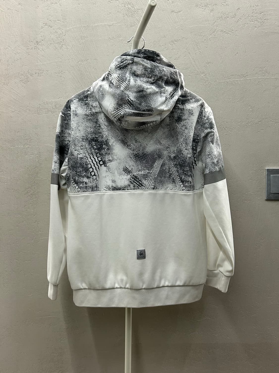 르꼬끄 화이트 후드 아노락 상품이미지3