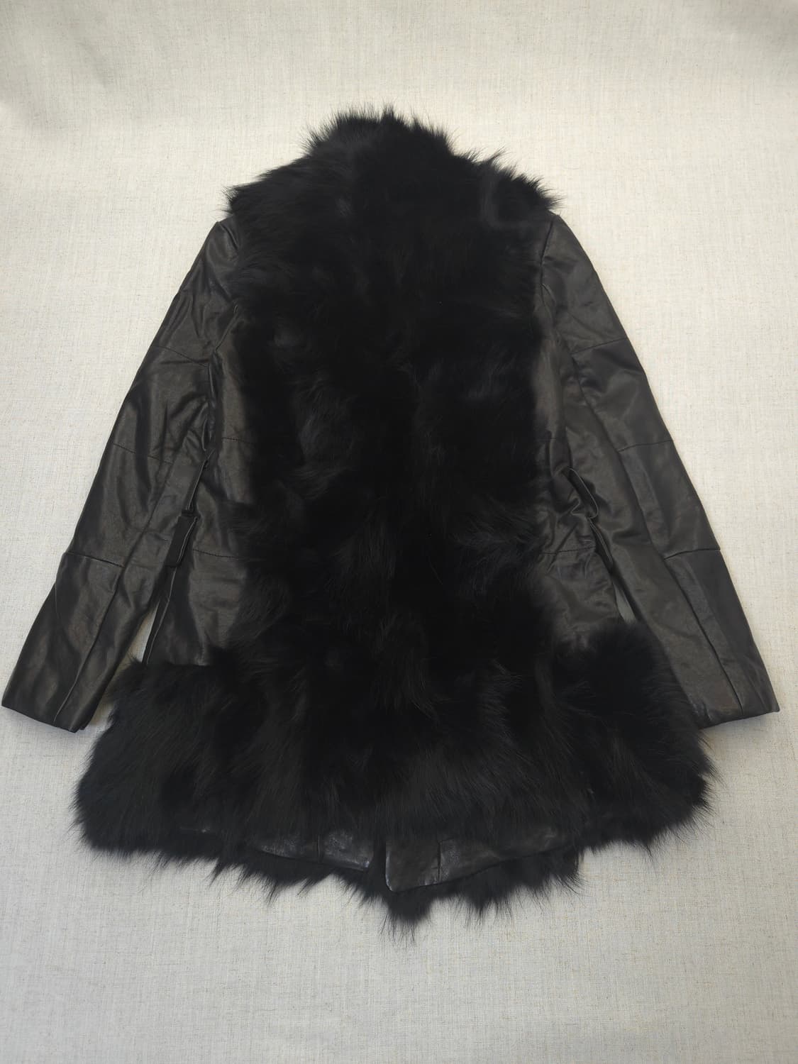 HASSTIGE 블랙 양가죽 퍼 코트 상품이미지7