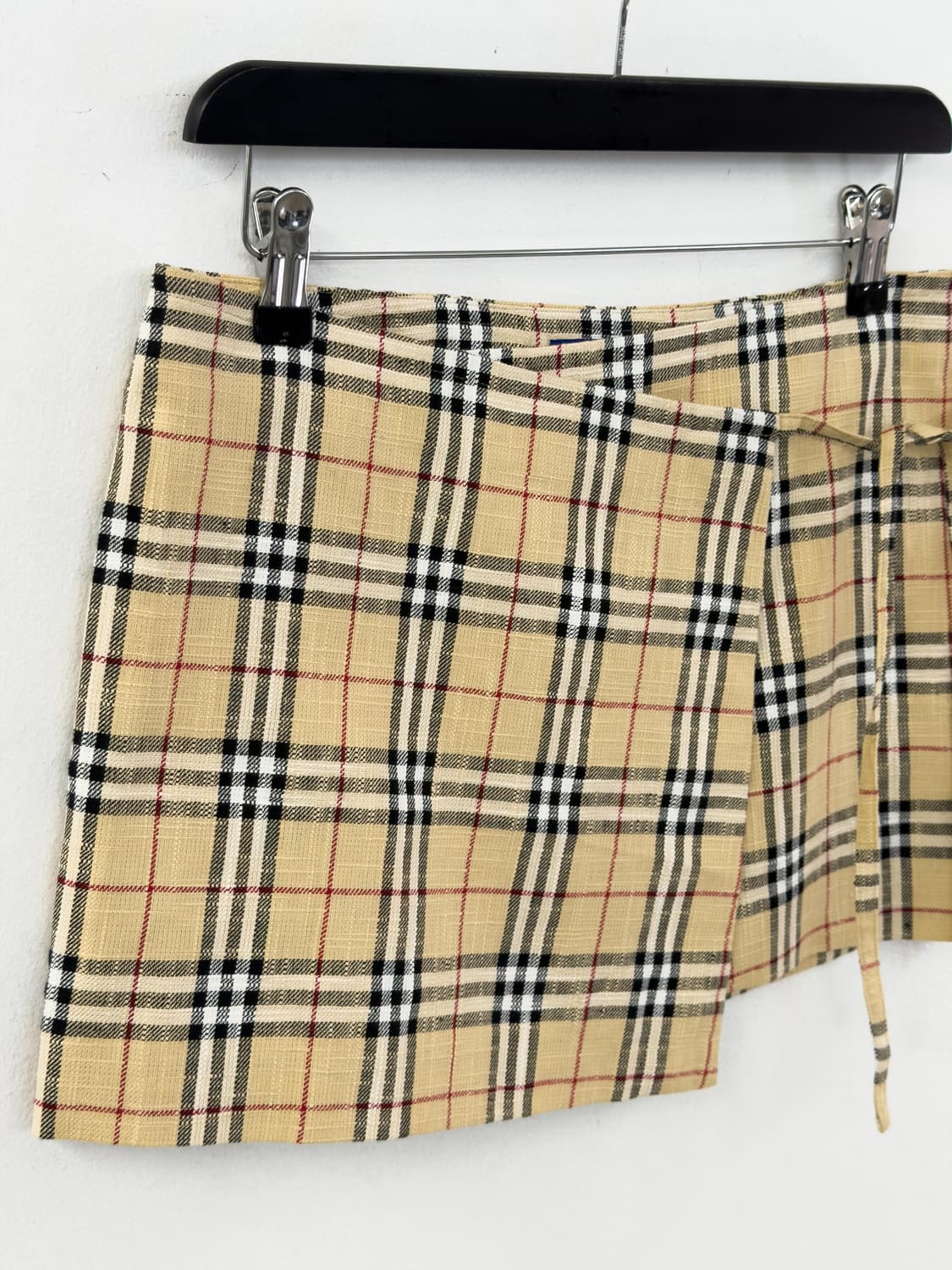 버버리 미니 랩스커트 상품이미지3