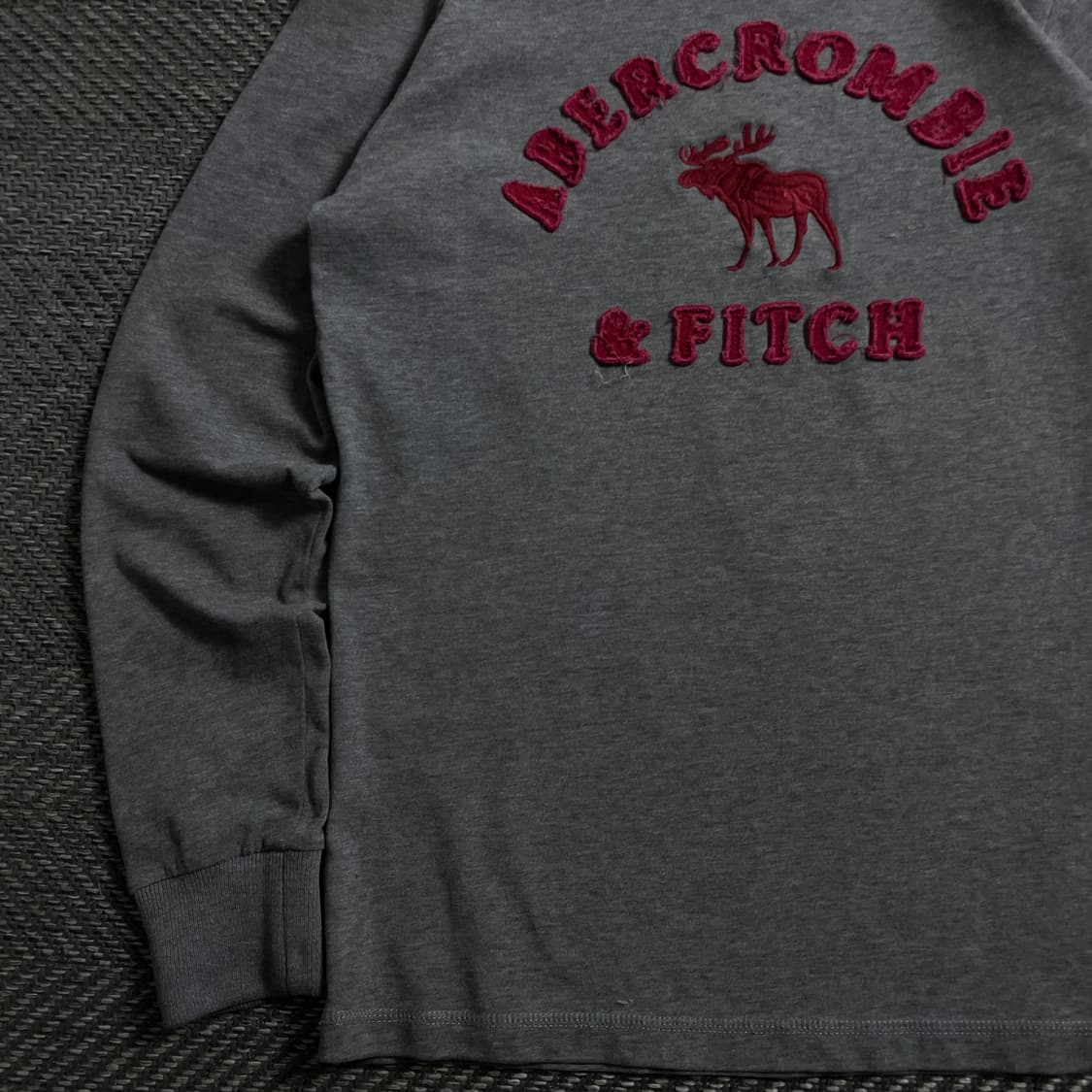 아베크롬비 y2k 무스 빅로고 롱슬리브y 4147 상품이미지4