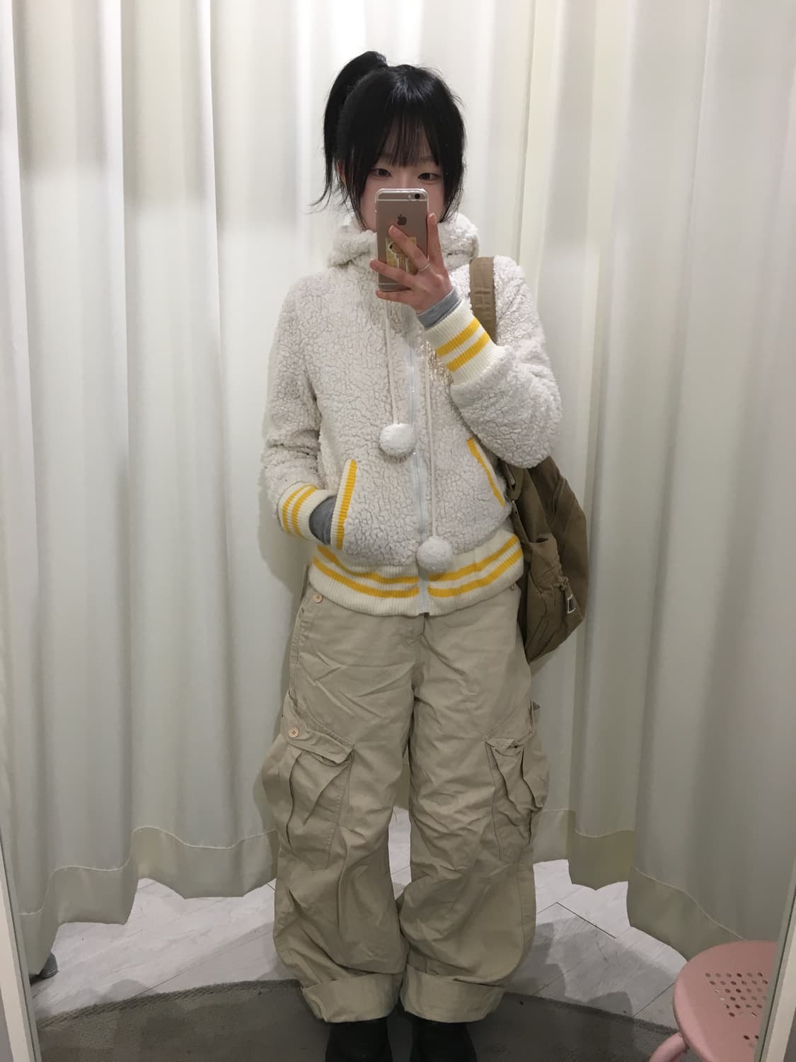 Fluffy Pom Hoodie 상품이미지2