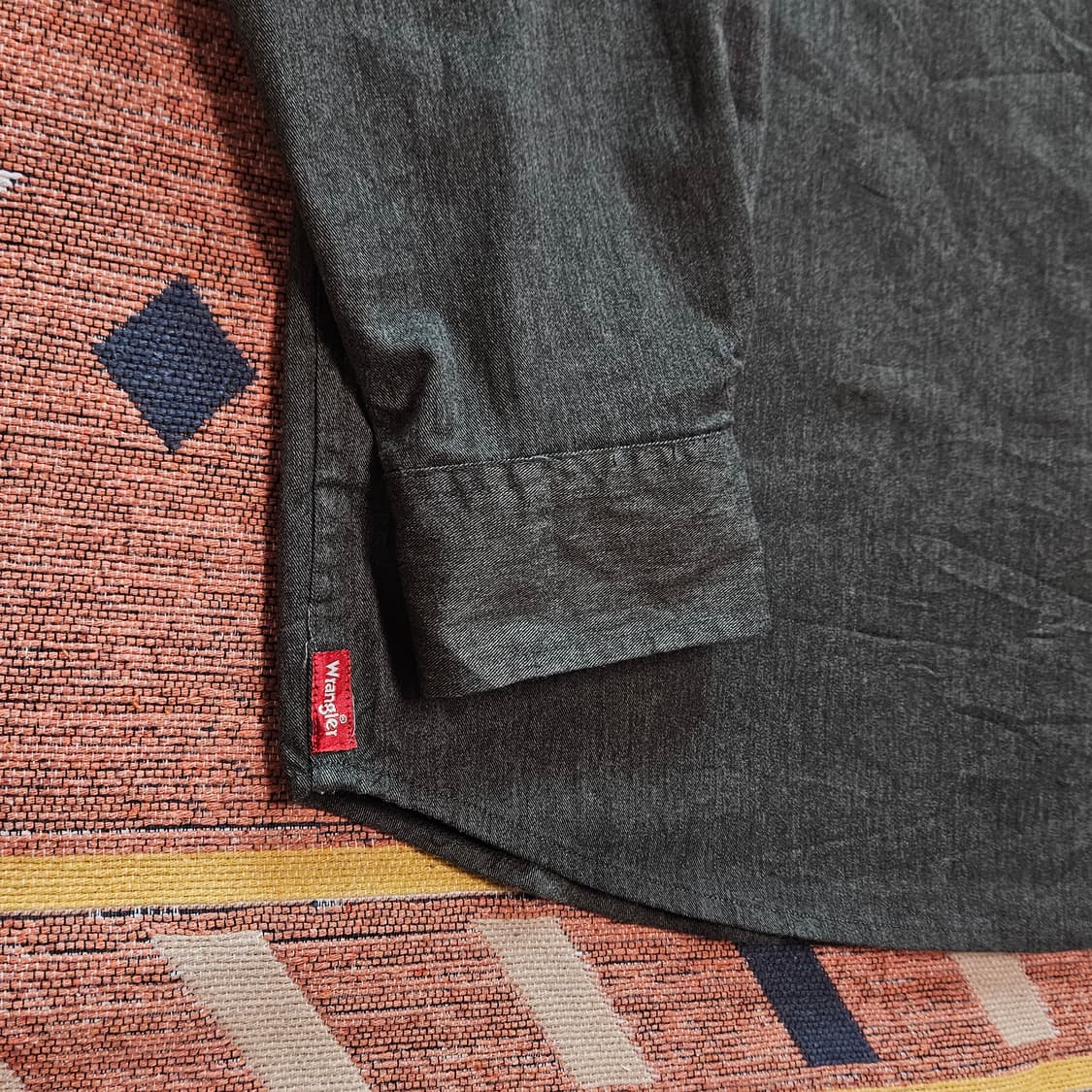 랭글러 워크셔츠 차콜그레이 상품이미지6