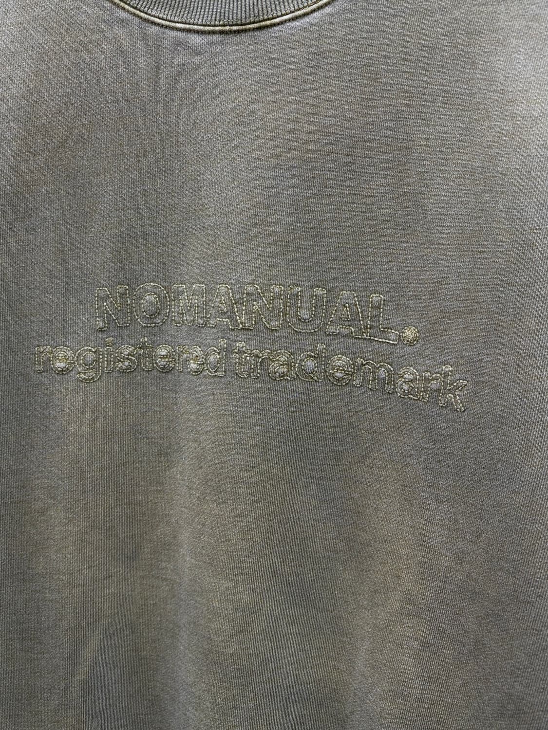 NOMANUAL 워싱 피그먼트 맨투맨 티셔츠 상품이미지2