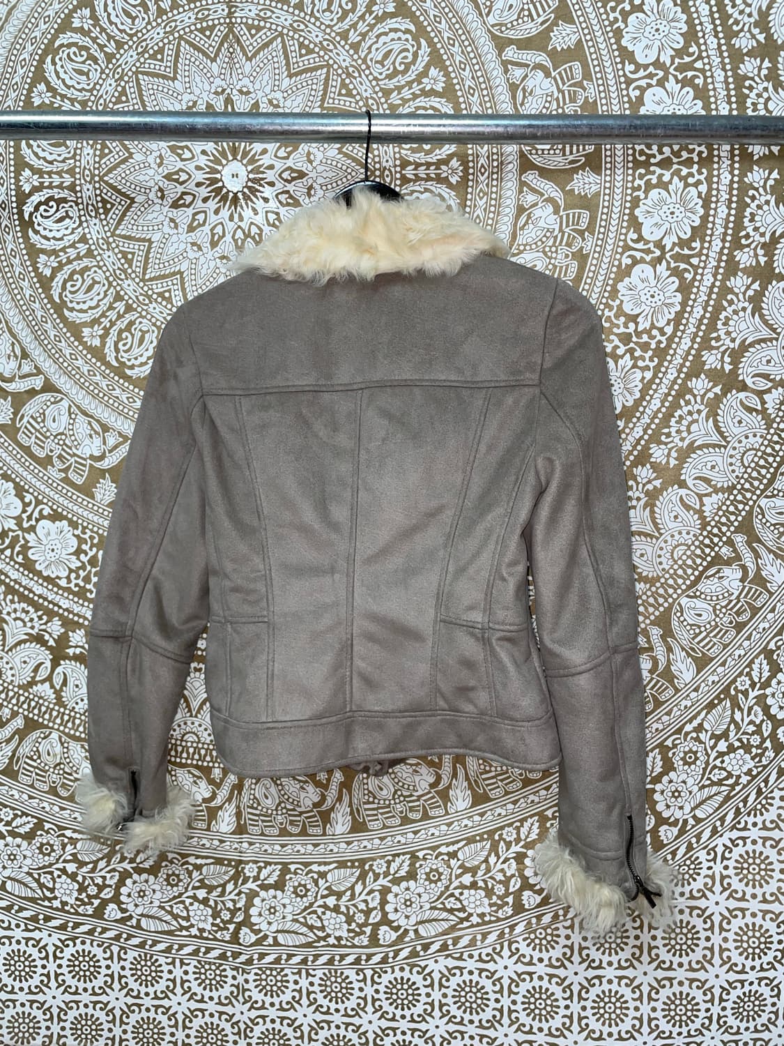 Soup 여성 베이지그레이 양털 무스탕자켓  상품이미지5