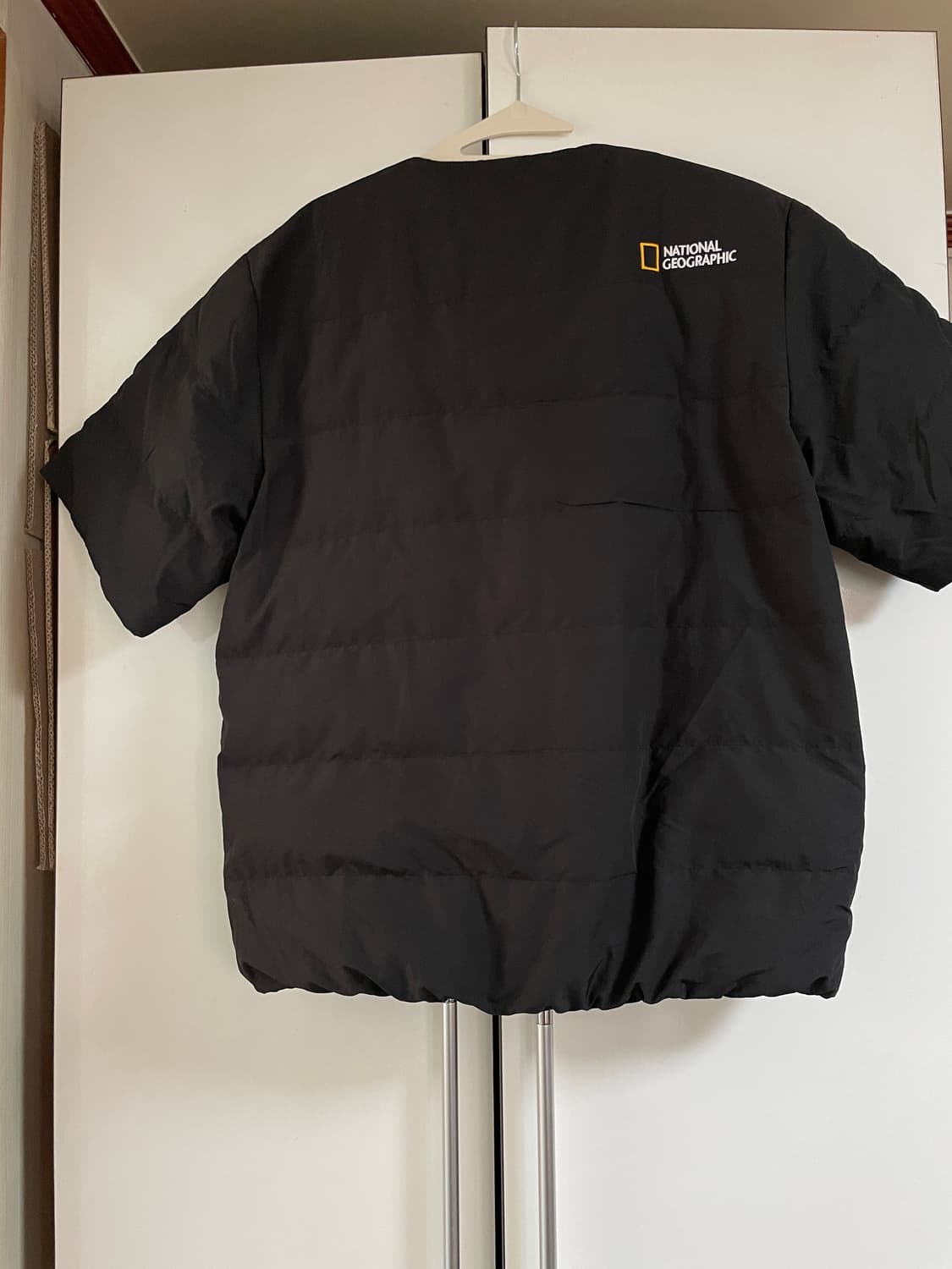 내셔널지오그래픽 U넥 경량 덕다운 반팔 점퍼 상품이미지2
