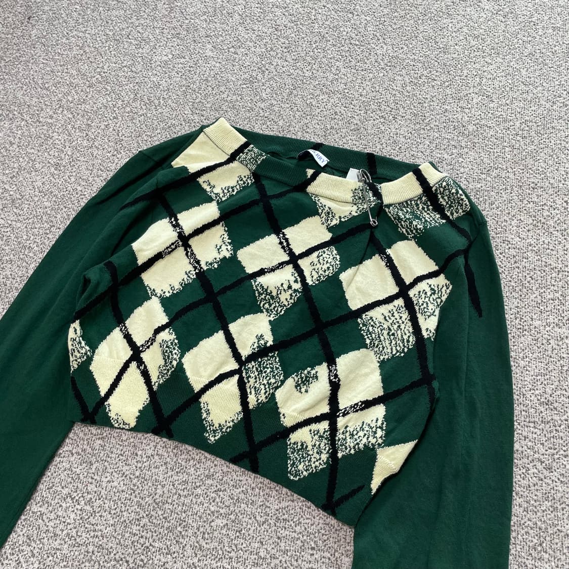 버버리 아가일 크롭 니트 M 상품이미지2