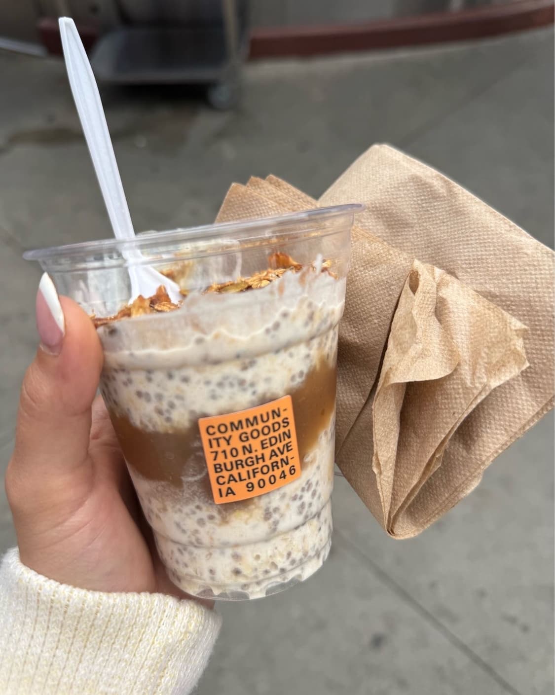 스포티앤리치 오트밀 셋업 (스웻셔츠+스웻팬츠) 상품이미지2