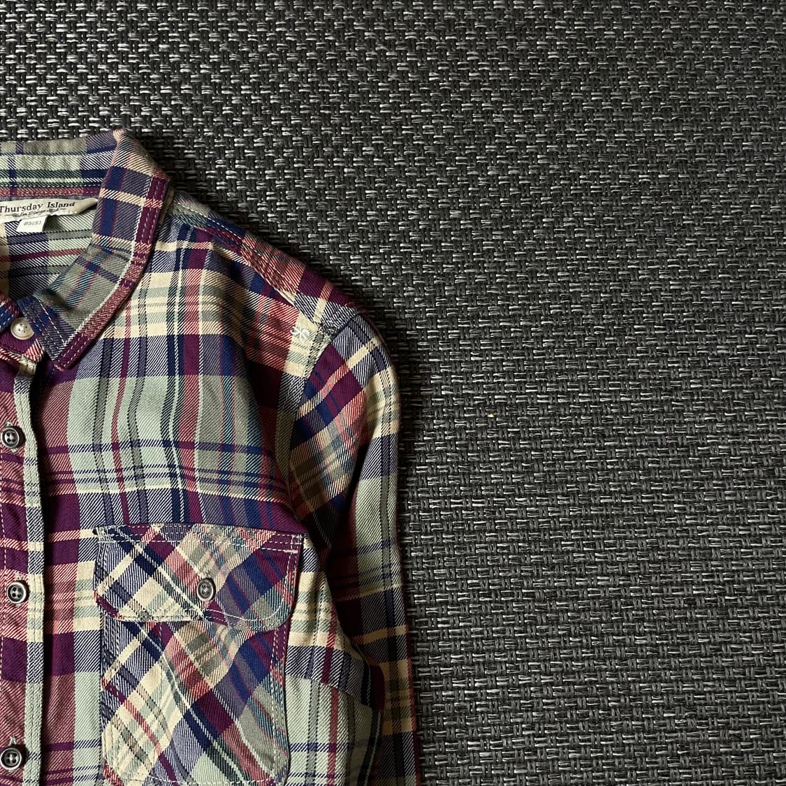 써스데이 아일랜드 빈티지 컬러 투포켓 체크 긴팔 셔츠 85 상품이미지3
