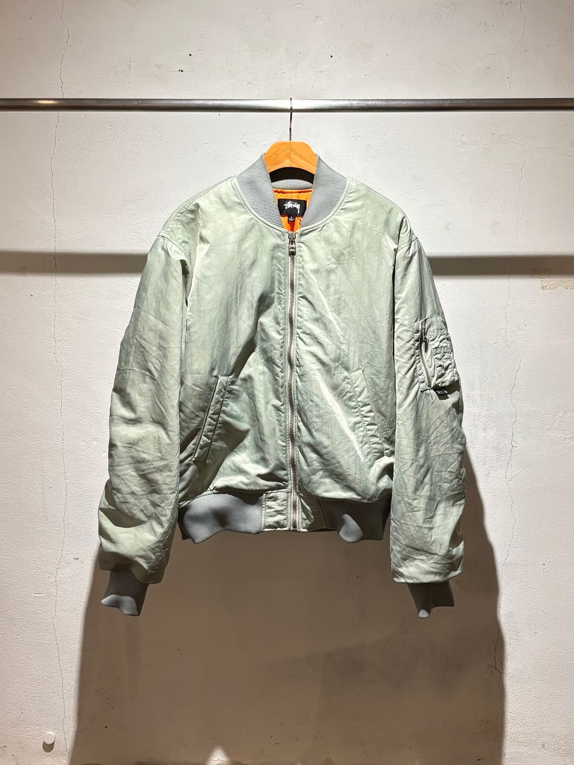 STUSSY Dyed Nylon Bomber Stone 상품이미지1