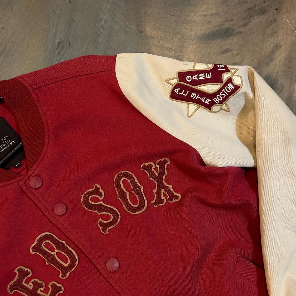 “ MLB “ red varsity jacket 상품이미지4