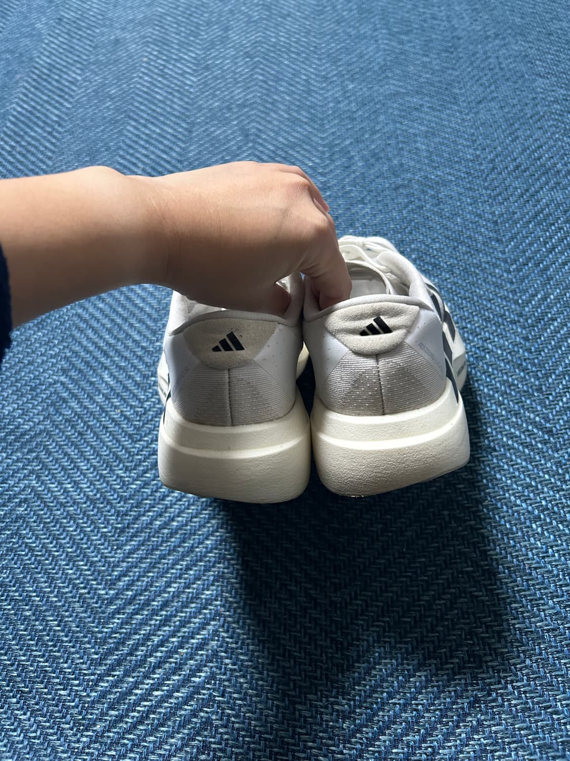 아디다스 아디제로 흰색 러닝화 235mm 상품이미지3