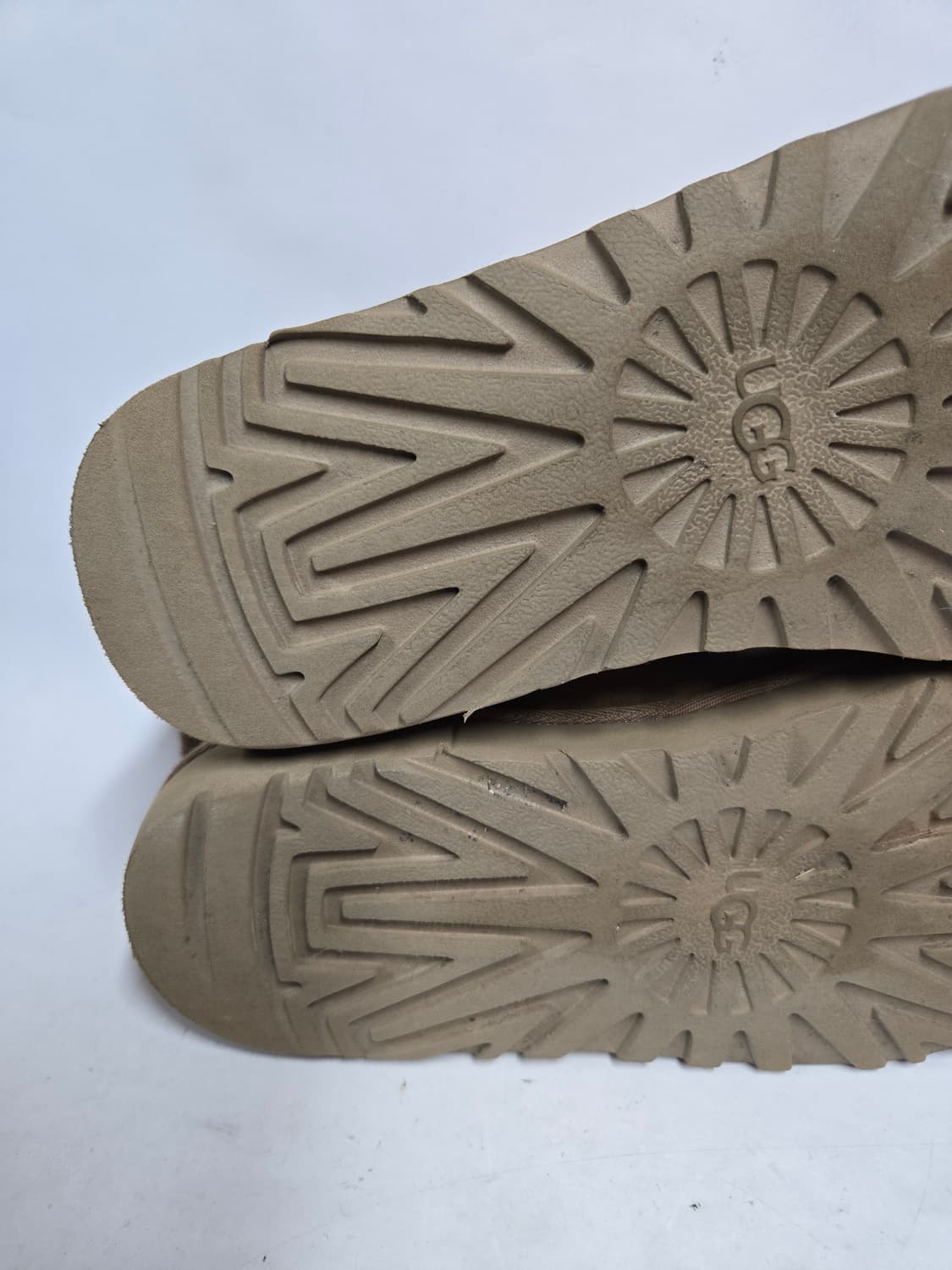 UGG어그 클래식 울트라 미니 부츠230mm 상품이미지7