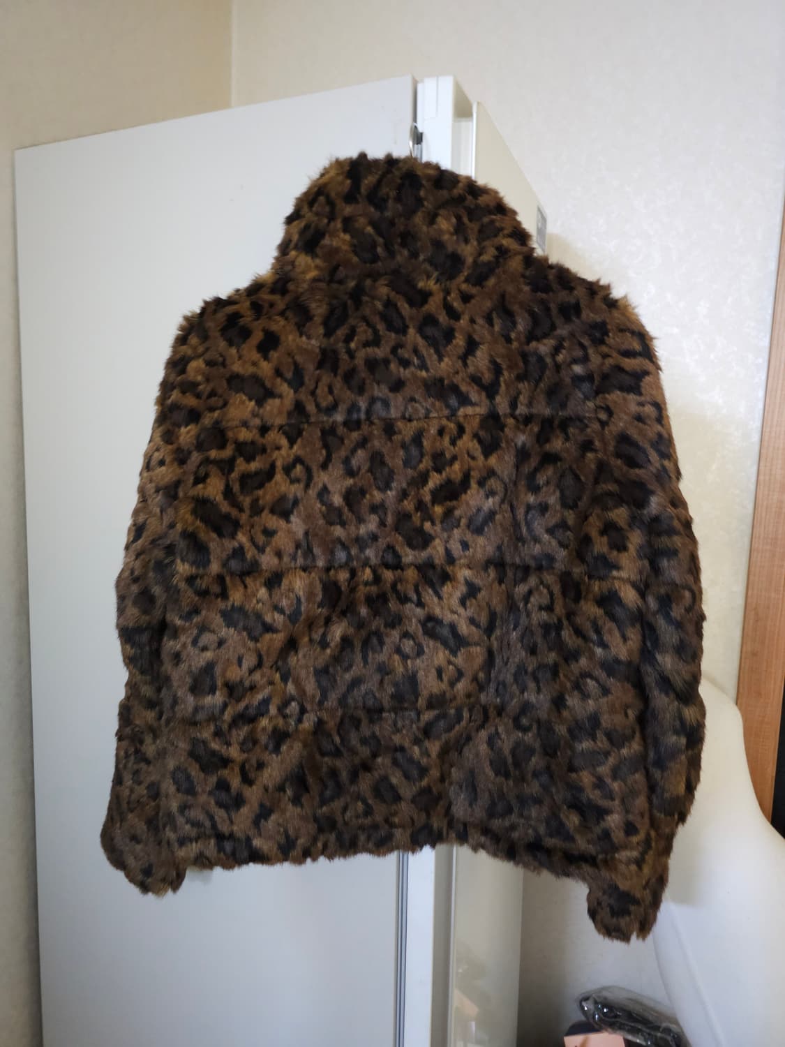 Abercrombie & Fitch 아베크롬비 호피 퍼 숏 자켓 M 상품이미지5