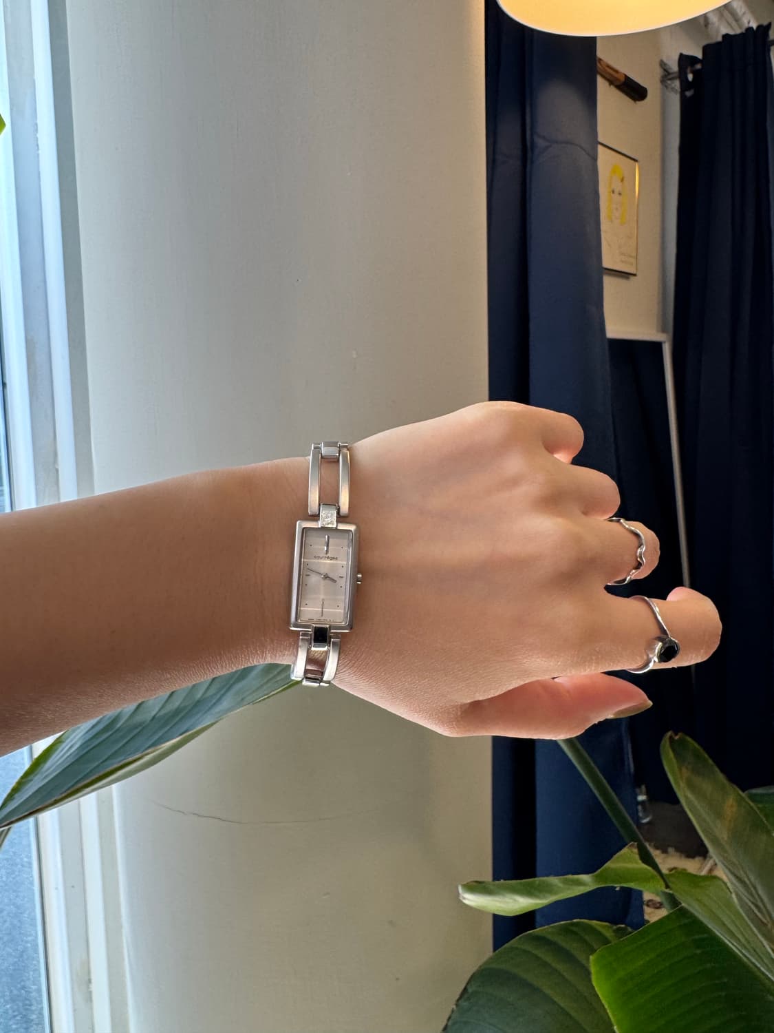 (새거수준)꾸레쥬(Courrèges) 실버 뱅글 스퀘어 워치 상품이미지1