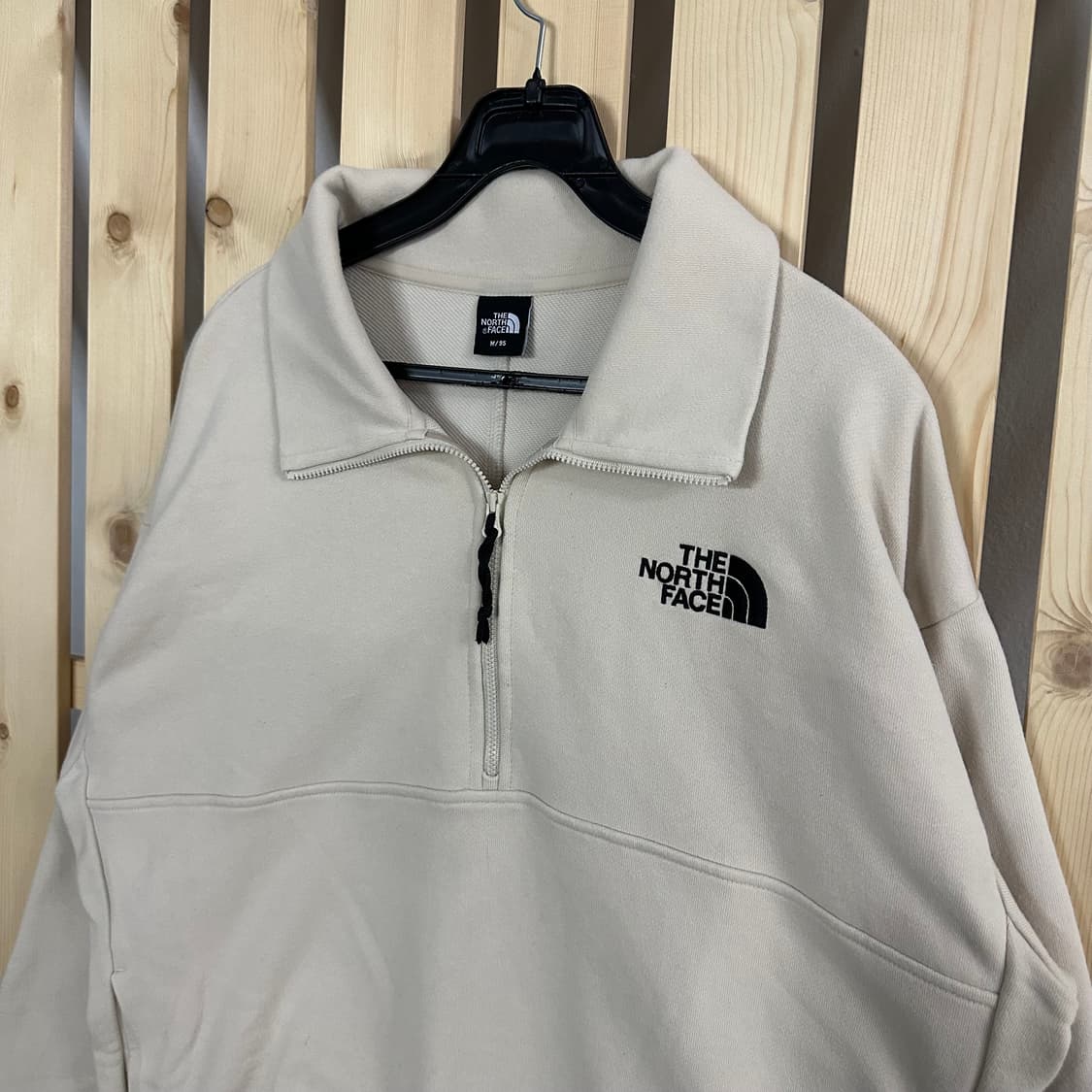 (M) 노스페이스 베이지 반집업 맨투맨 상품이미지3