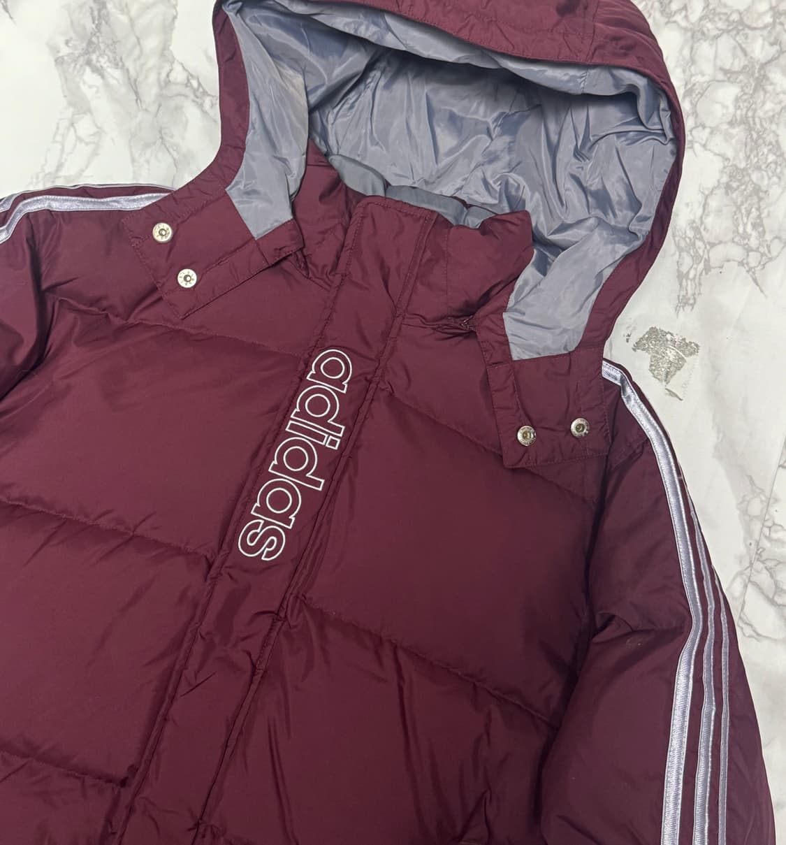 대장 아디다스 삼선 버건디x실버 푸퍼 패딩 자켓 상품이미지3