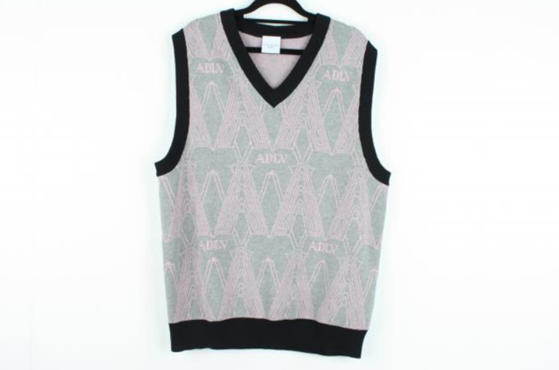 아크메드라비 조끼 상품이미지1