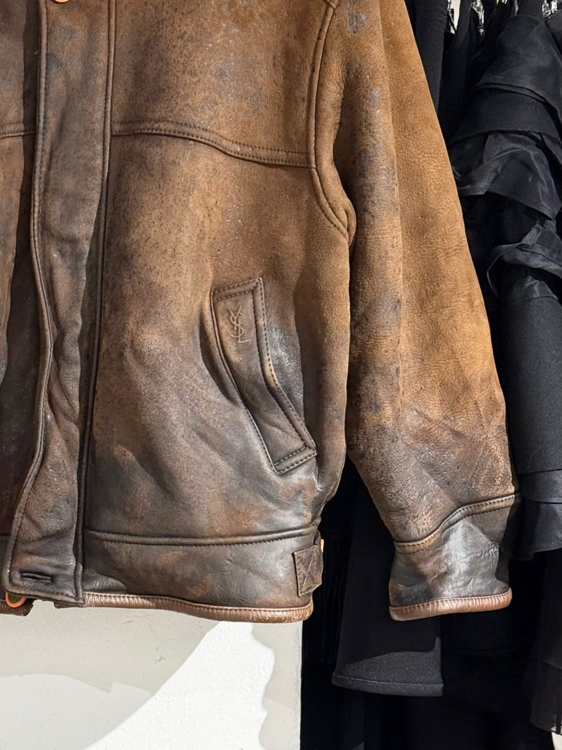 이브생로랑 브라운 양피양모 스웨이드 무스탕  상품이미지6