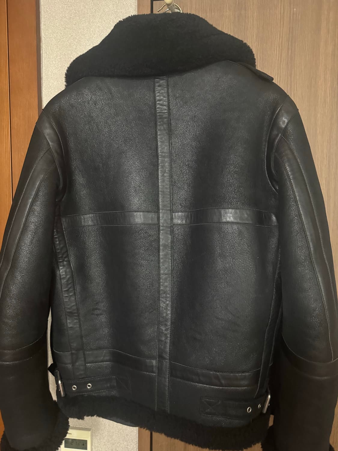 아크네 이안 무스탕 상품이미지2