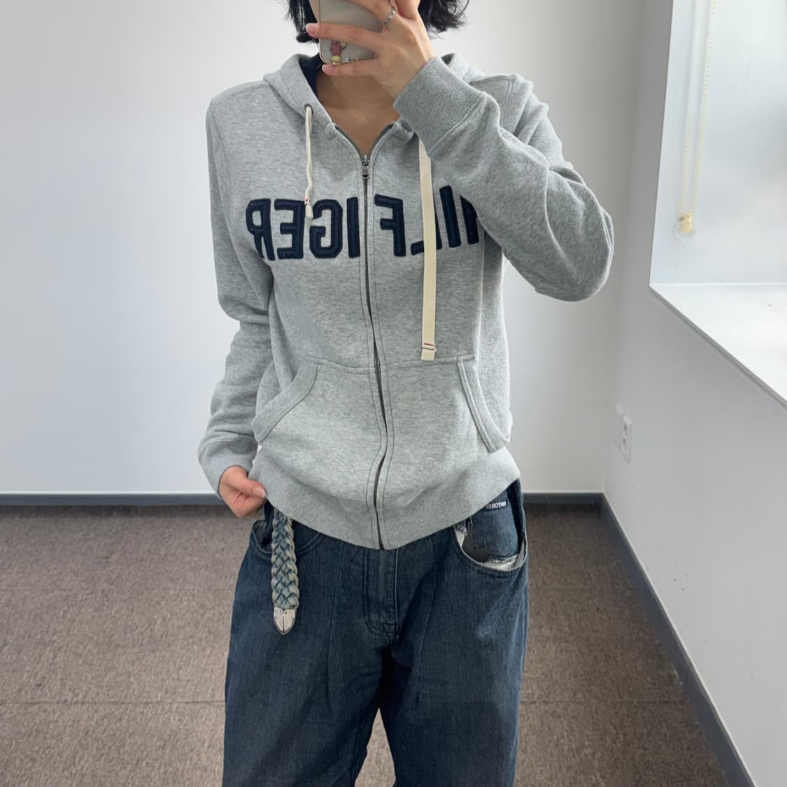 Tommy Hilfiger 타미힐피거 네이비 로고 그레이 후드집업 상품이미지2