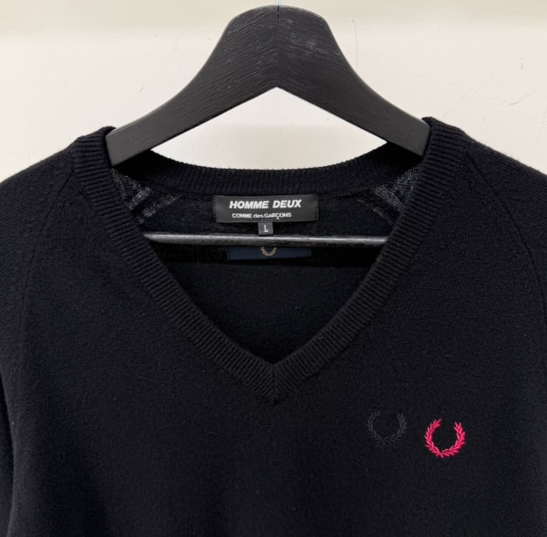 꼼데가르송 옴므 듀스 x 프레드페리 v넥 니트 상품이미지2