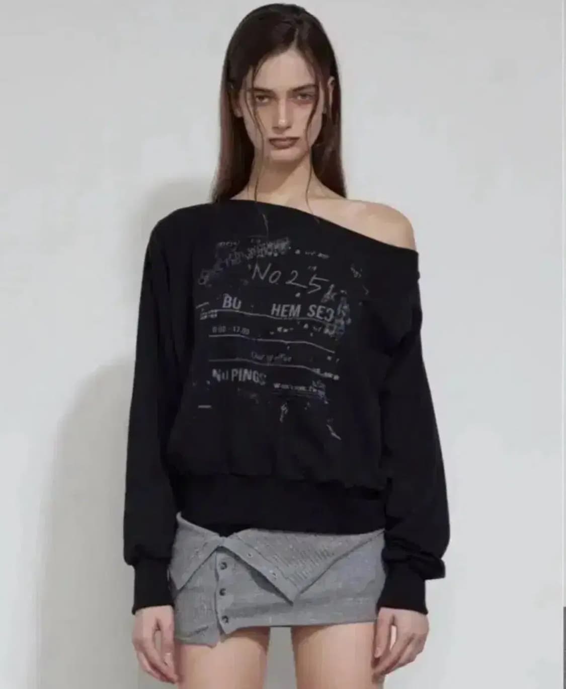 보헤미안서울 타임 로그 스웻셔츠 원숄더 맨투맨 time log 보헴서 상품이미지1