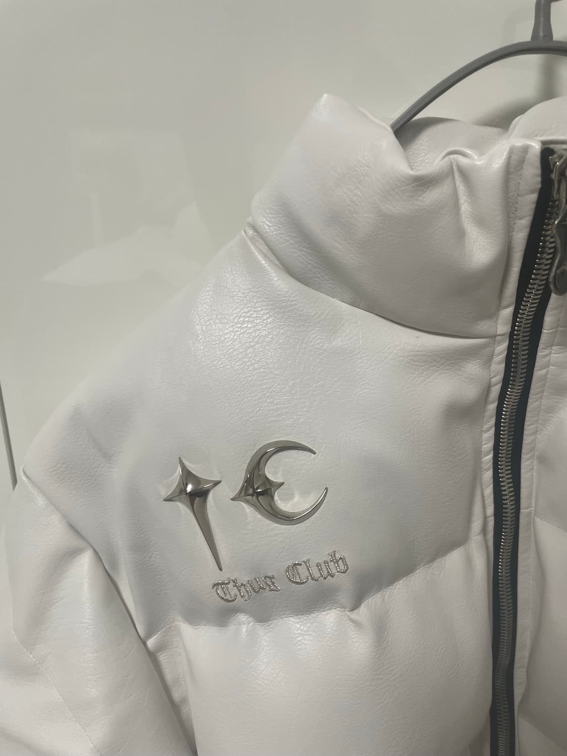 떠그클럽 레더패딩 상품이미지3