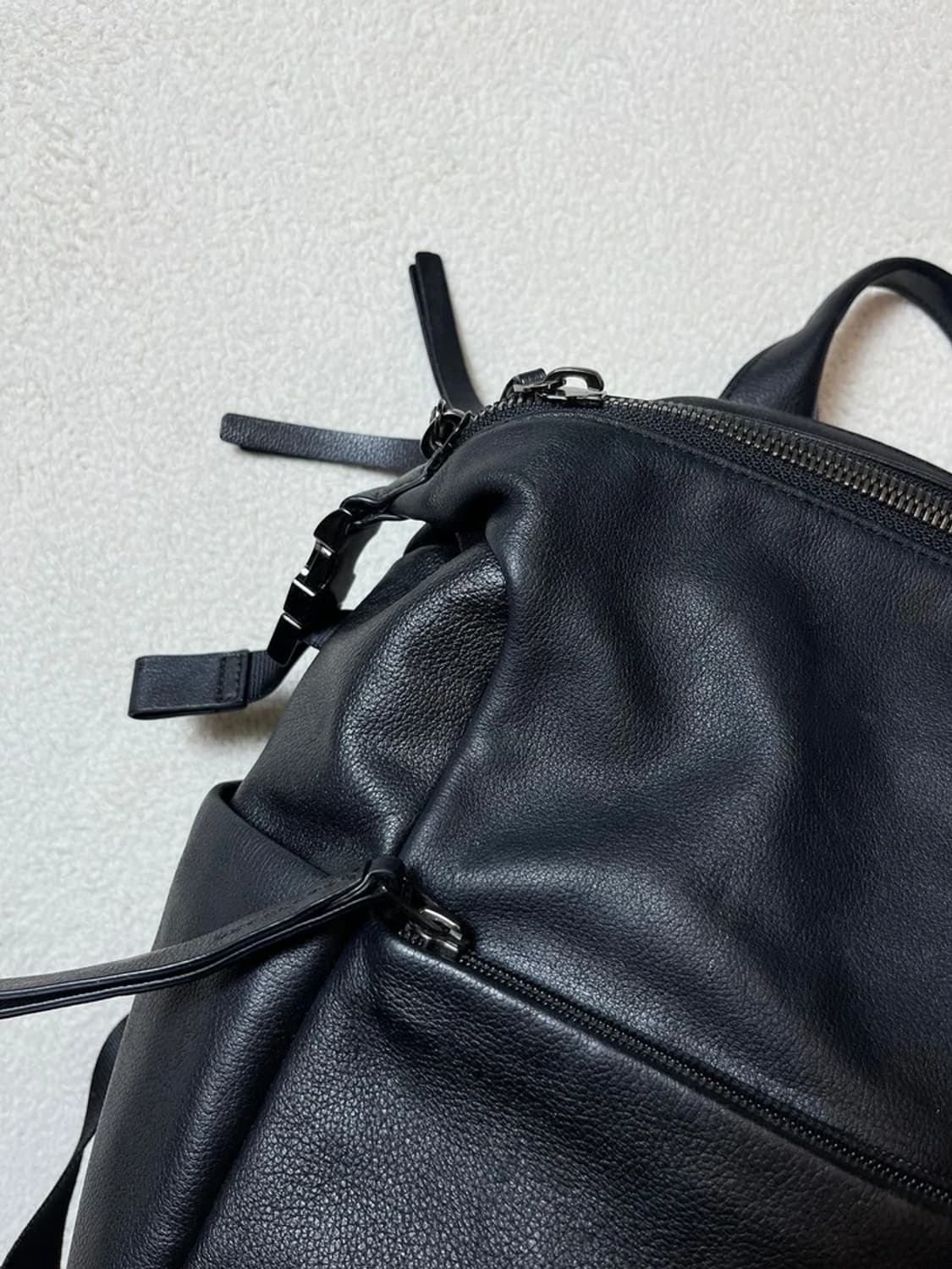 투미 Mezzanine Pat 미니 가죽 백팩 Q1236 상품이미지2