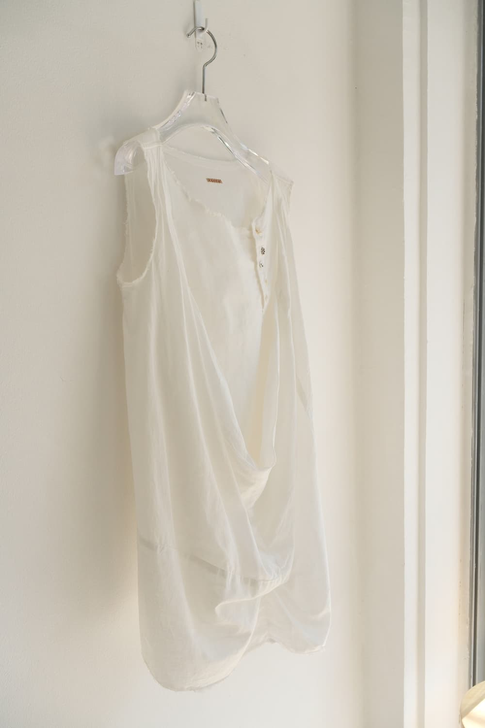Skull button drape sleeveless 상품이미지6