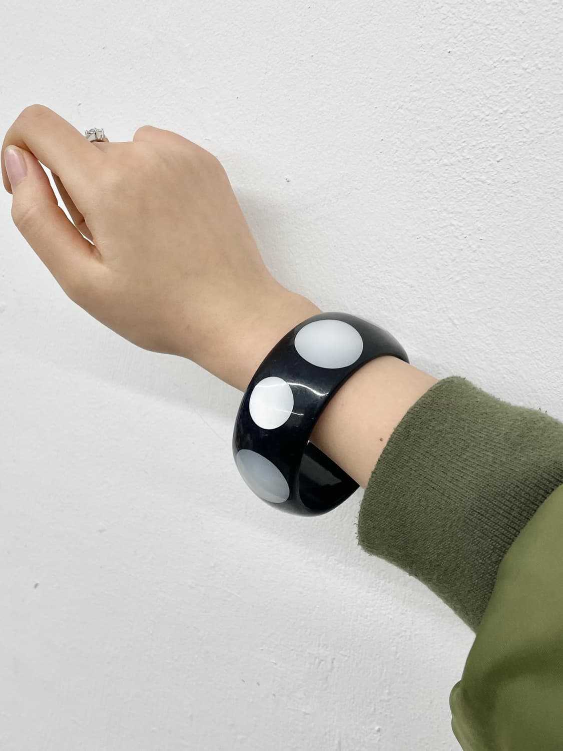 이모깔 펑크 도트 뱅글 상품이미지1