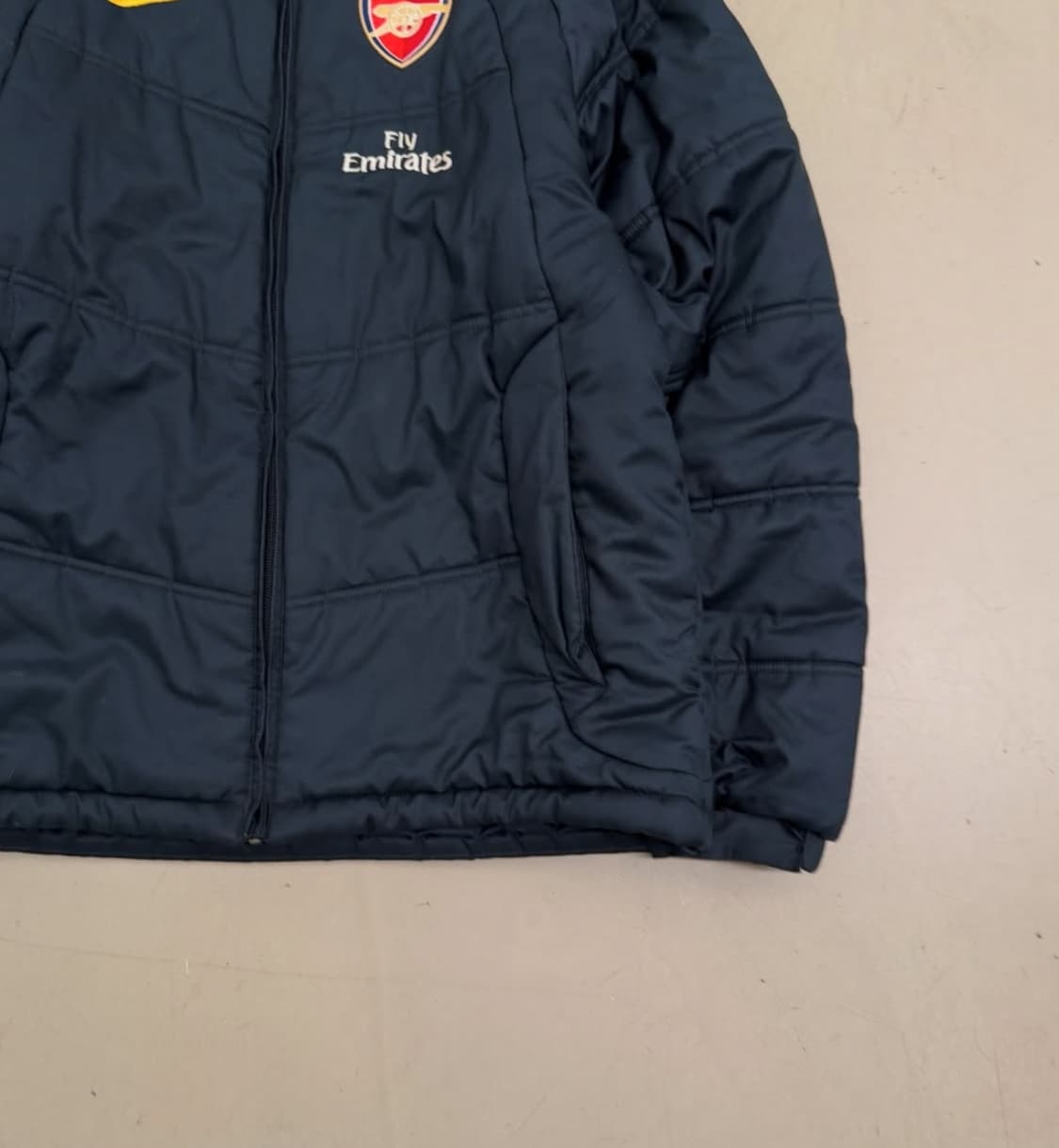 나이키 아스날 유니폼 패딩 상품이미지2