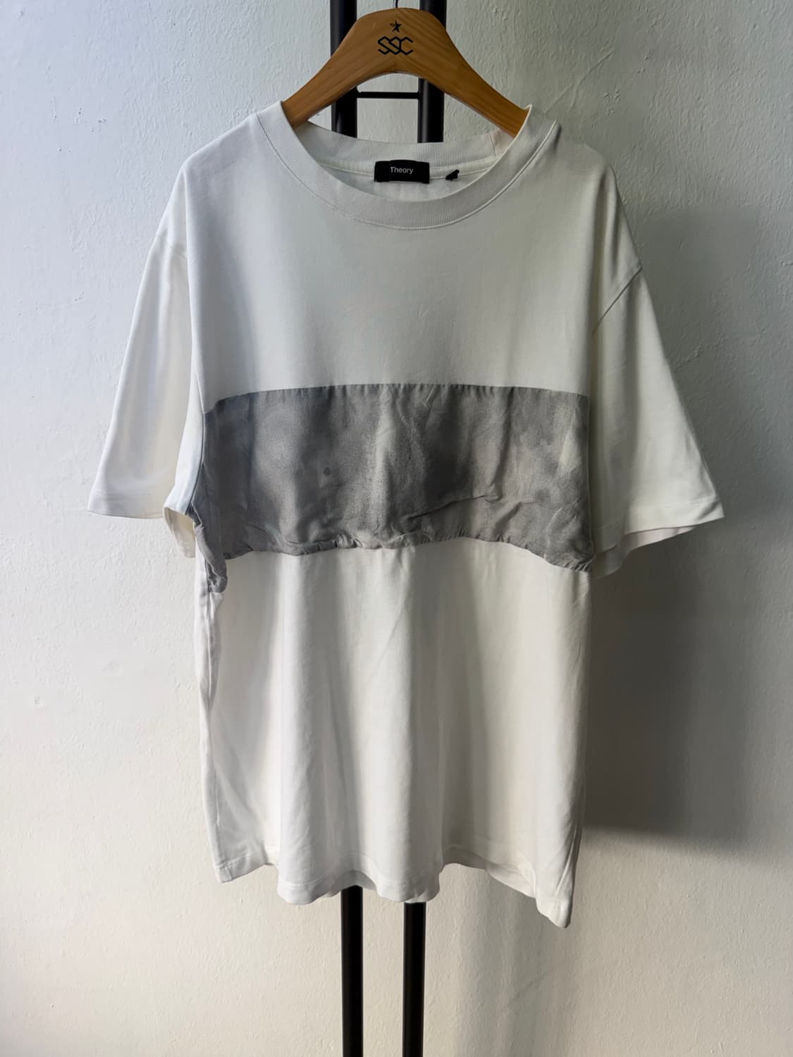 정품) Theory 띠어리 남성 흰색 반팔 티셔츠 XL 상품이미지1