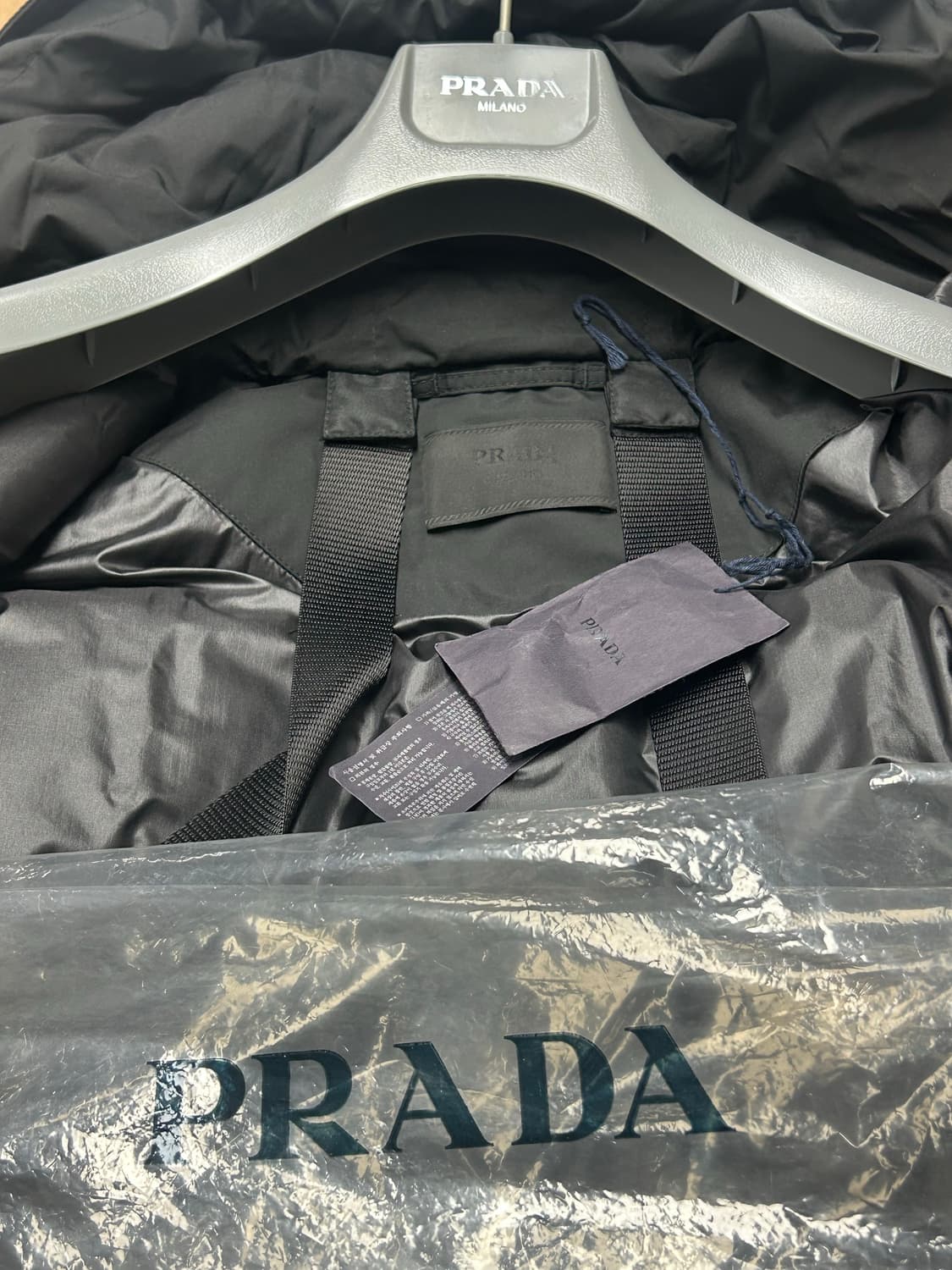 프라다 구스다운 상품이미지8