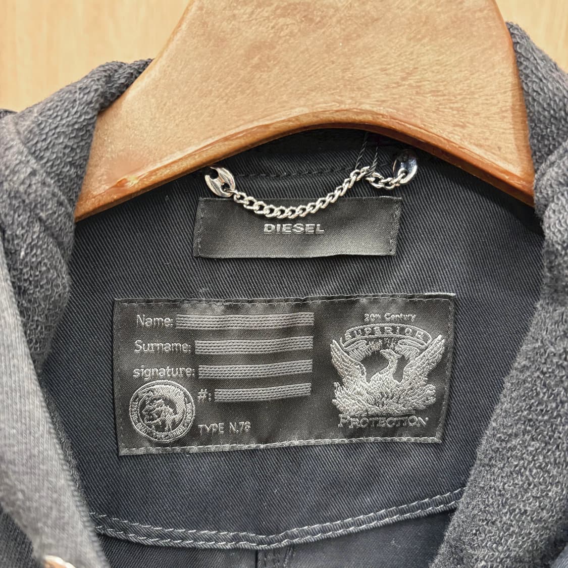 디젤 코튼 롱 후드 자켓 플랩 포켓 드로우 스트링 디테일 레귤러핏 블랙 상품이미지6