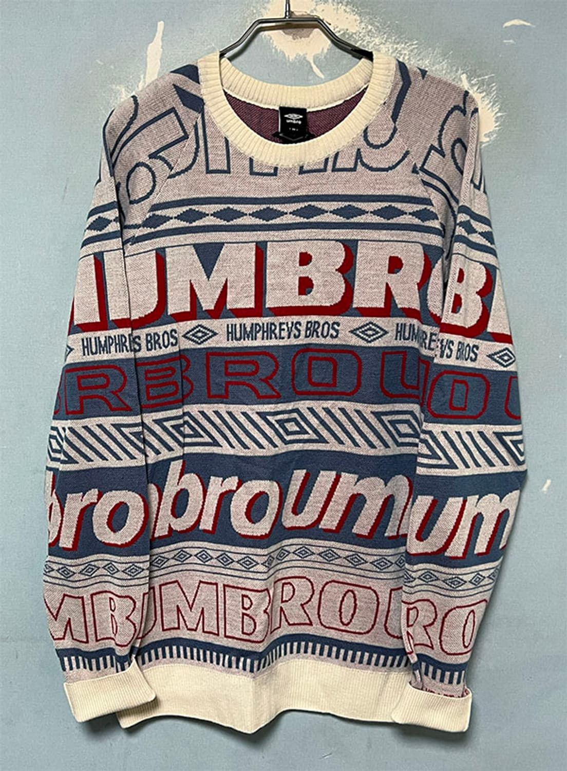 엄브로 패턴 플레이 남자 니트 추동 캐주얼 레터링 L 100 상품이미지1