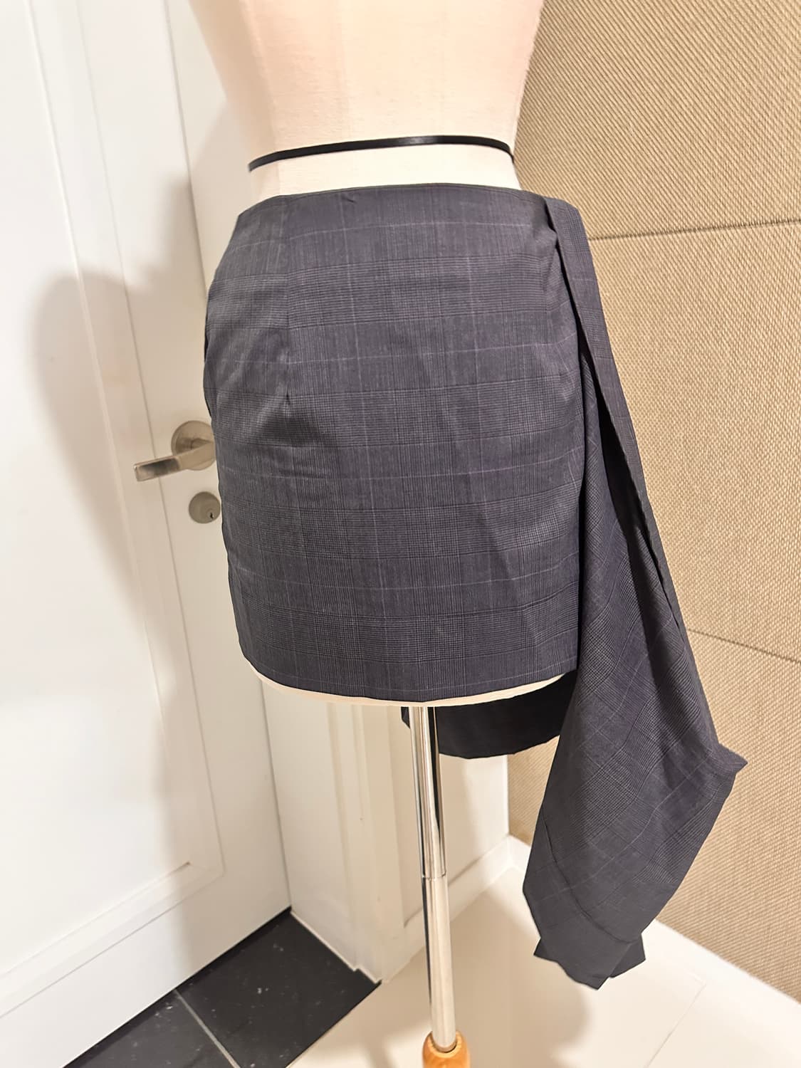 비비안웨스트우드 레드라벨 비대칭드레이핑 스커트 이탈리아산 상품이미지3