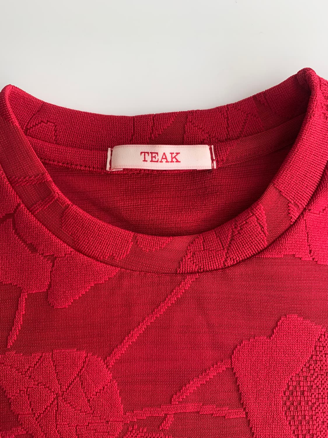 Teak 까멜리아 자카드 탑 레드 상품이미지2