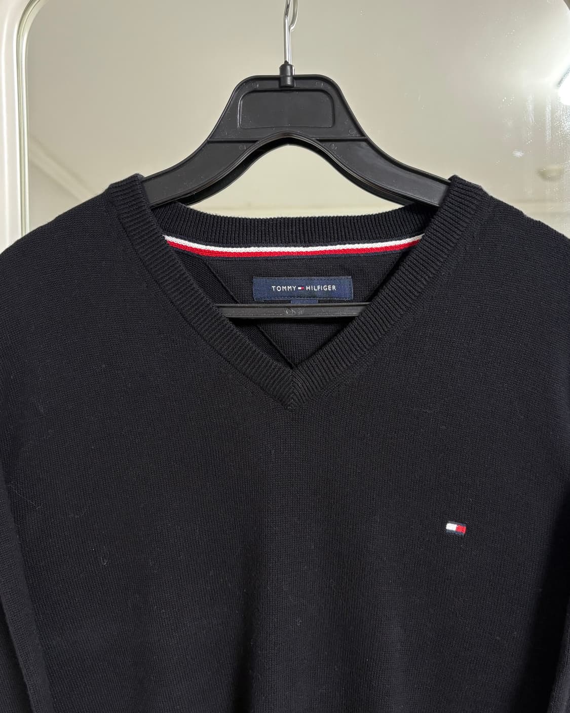 타미힐피거 브이넥 니트 상품이미지4