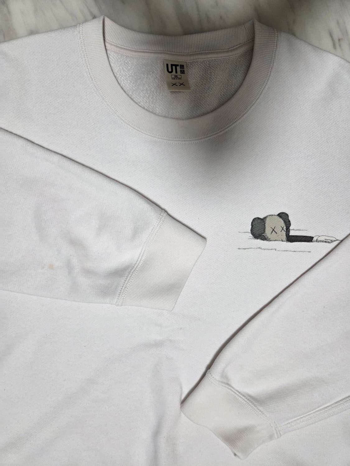 유니클로 X 카우스 스웻셔츠 상품이미지5