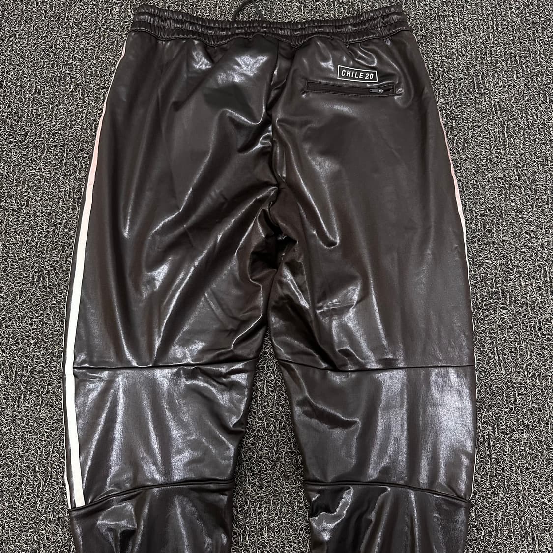 아디다스 칠레 20 코팅 레더 조거팬츠 XL 상품이미지7